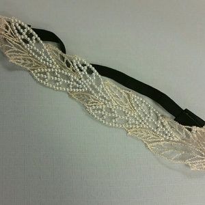 Lace Leaves Crochet Headband with Mini Pearls